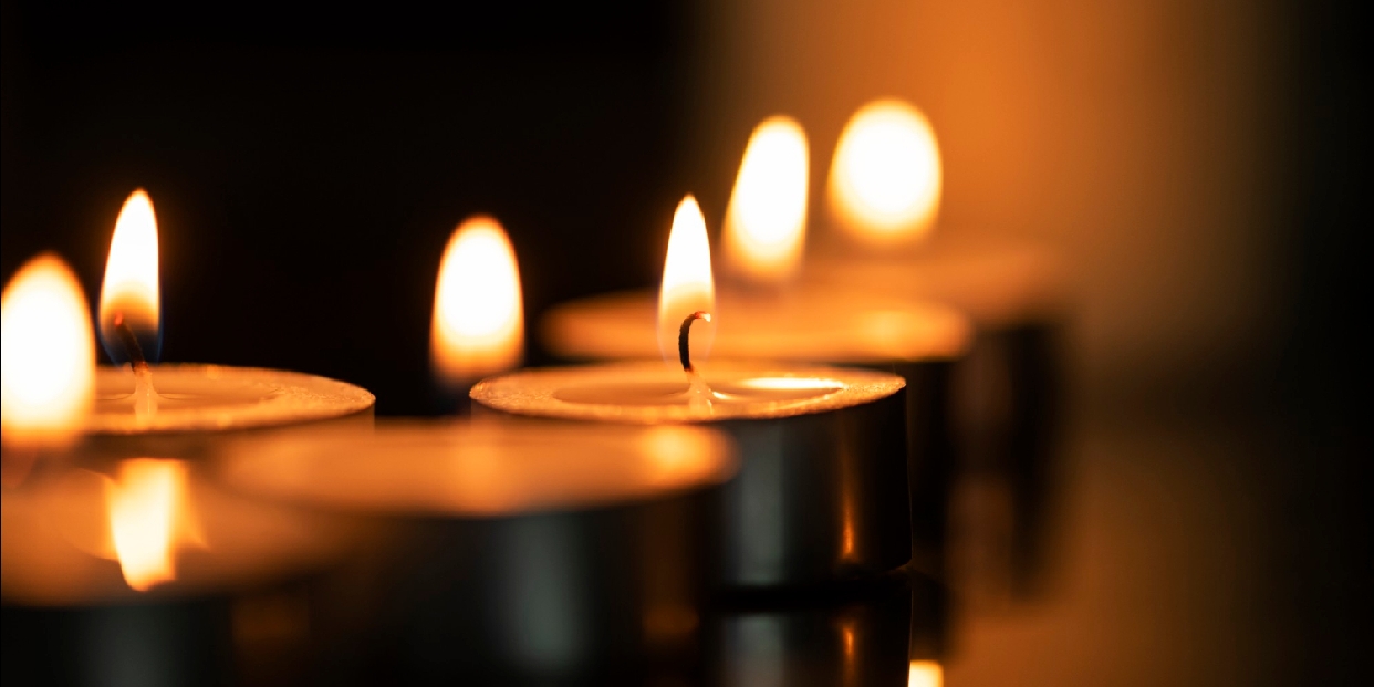 Gyászhír – Elhunyt Zsebe Zsolt 